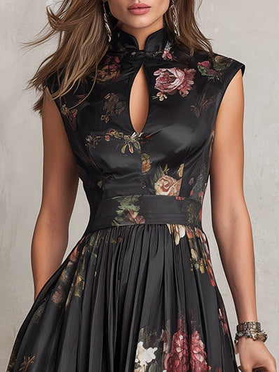 Violetta - Vestido midi negro de satén plisado con estampado floral y escote con abertura.