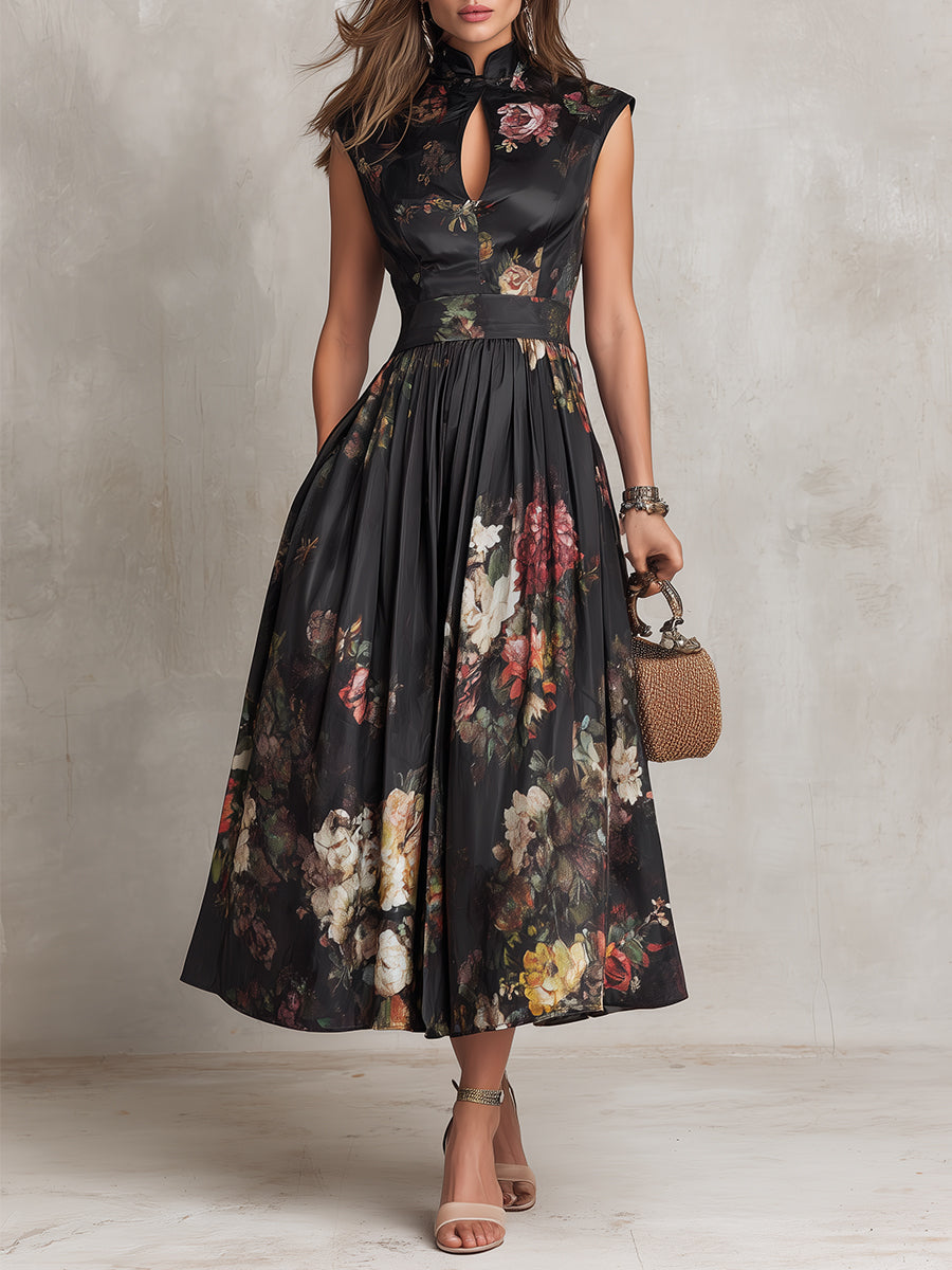 Violetta - Vestido midi negro de satén plisado con estampado floral y escote con abertura.