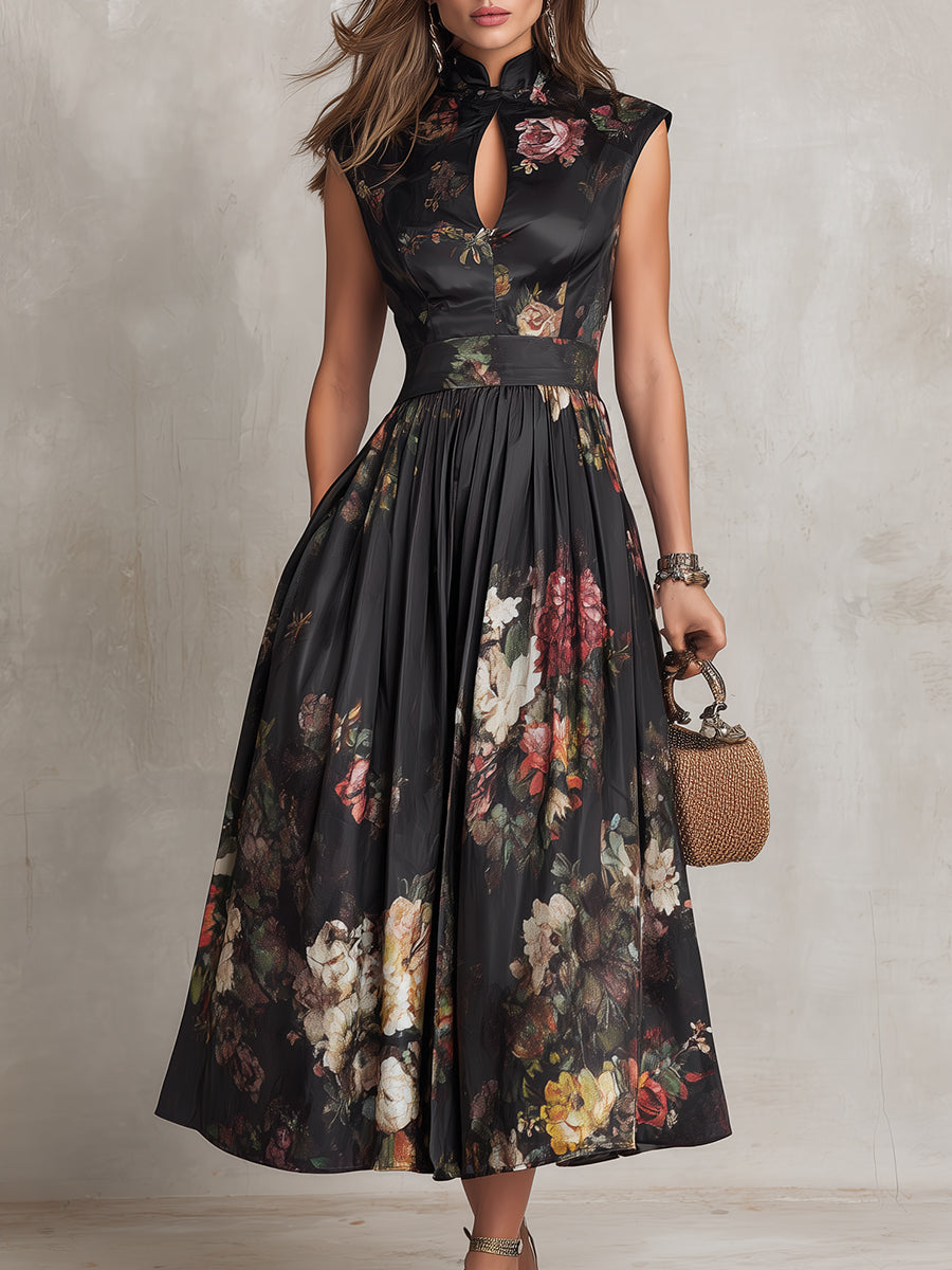Violetta - Vestido midi negro de satén plisado con estampado floral y escote con abertura.