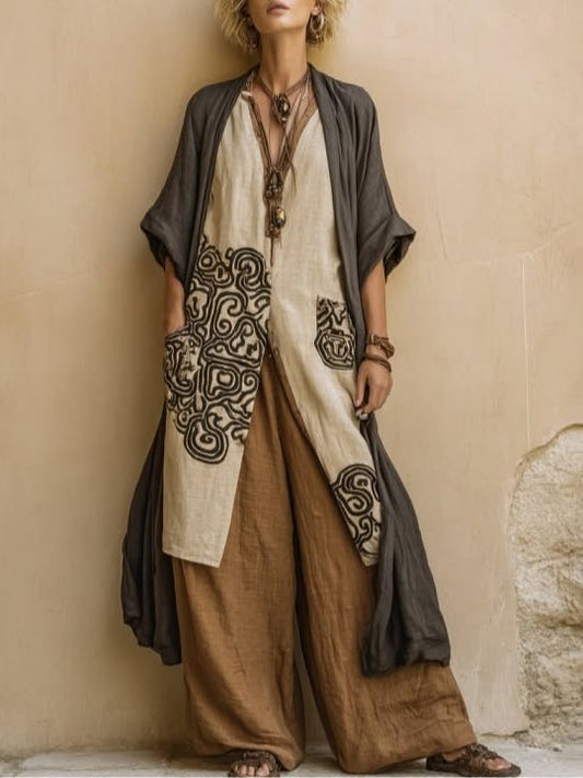 Giulia - Conjunto bohemio nómada de tres piezas en gris oscuro y marrón con estampado tribal