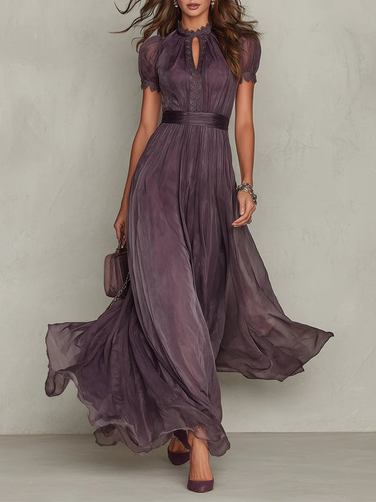 Flavia | Elegante vestido largo de gasa morada con escote en forma de ojo de cerradura