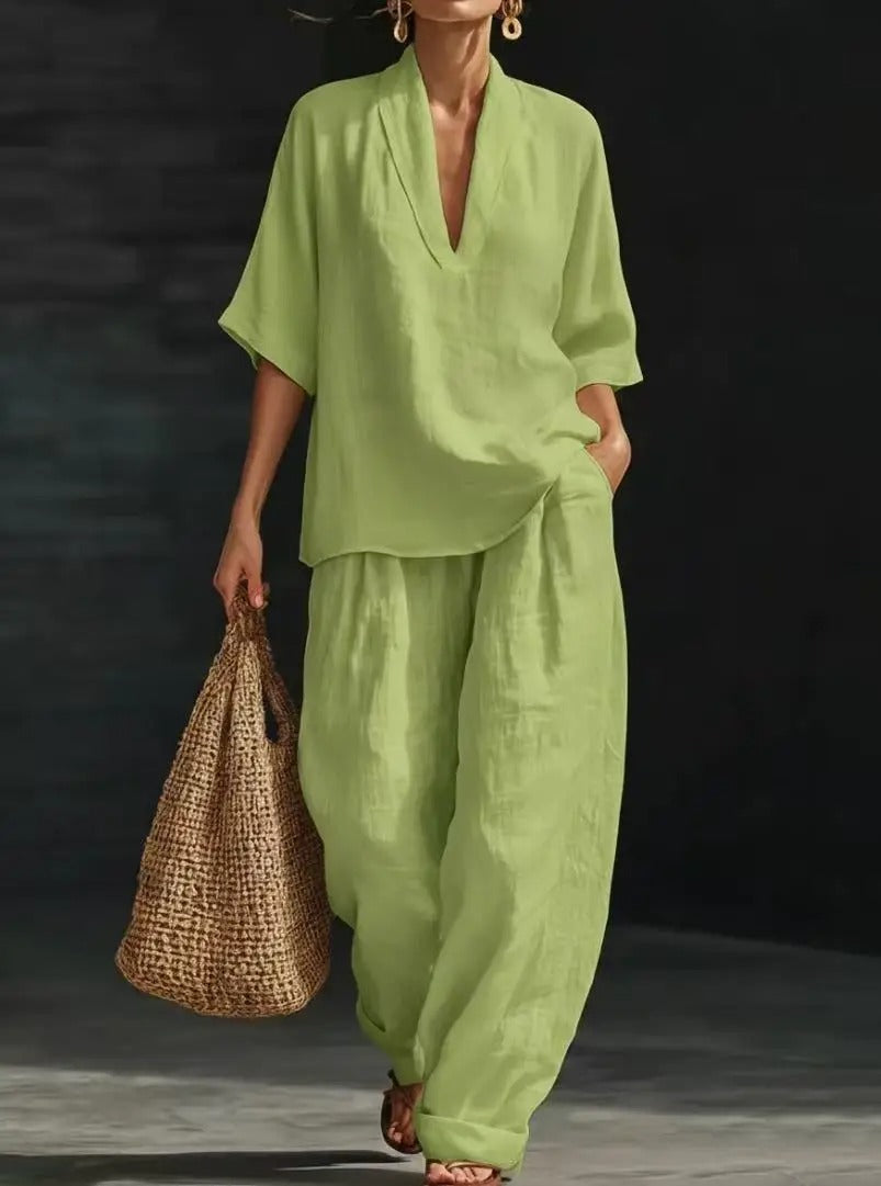 Conjunto Escote V | Blusa + Pantalón Ancho | Elegancia Relajada de Día y de Noche